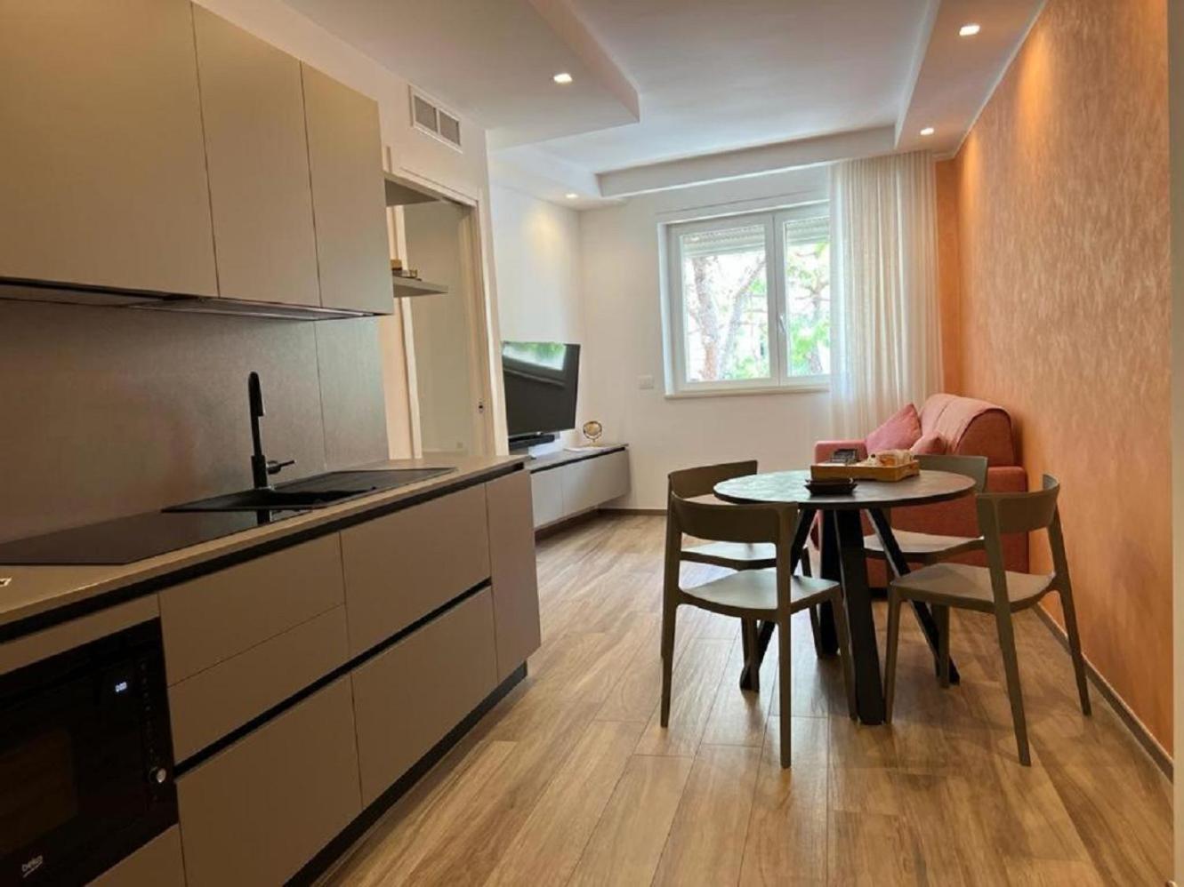 Vilu Suite Centro 滨海波利尼亚诺 外观 照片